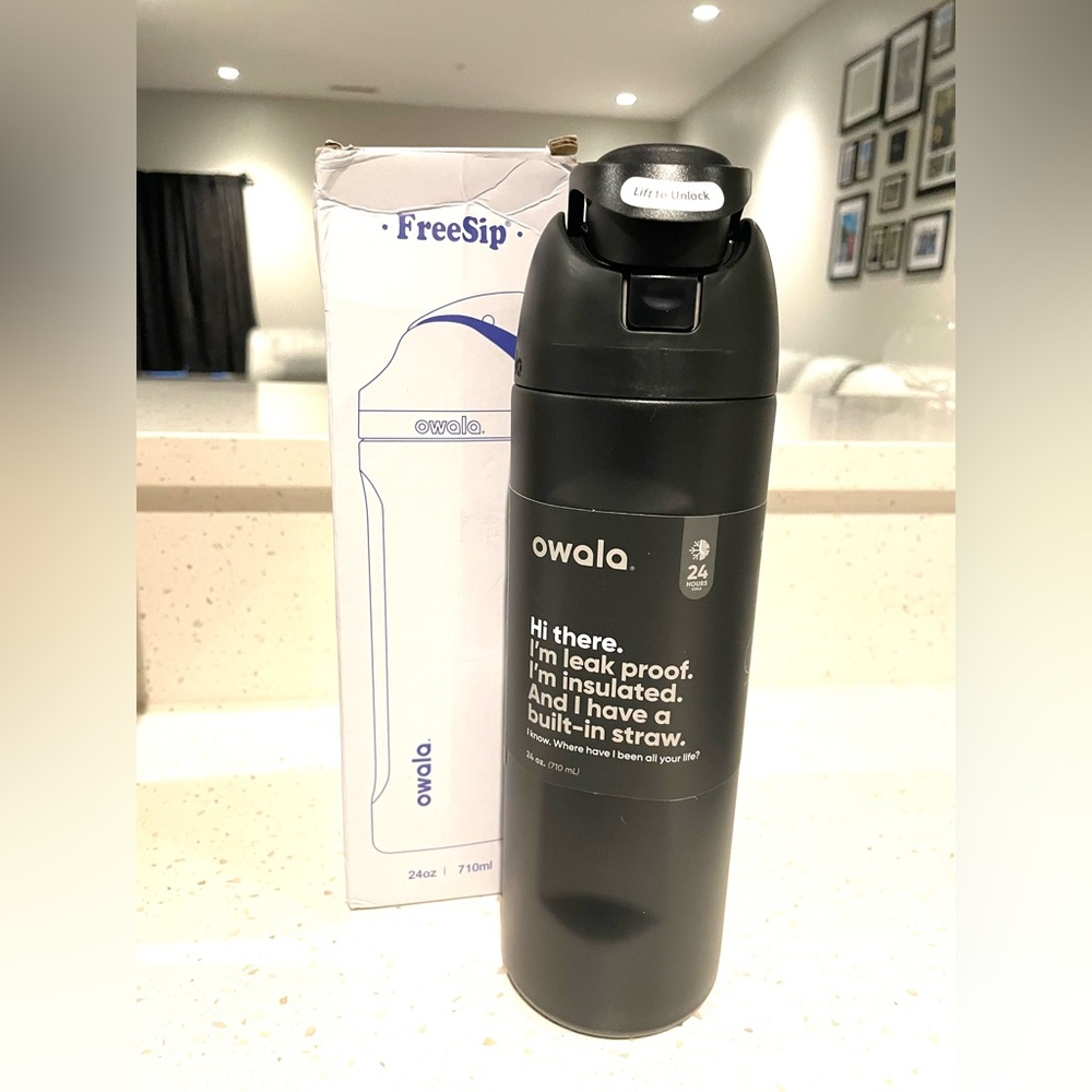 BRAND NEW OWALA FreeSip Stainless Steel 24oz Water Bottle Stainless Steel